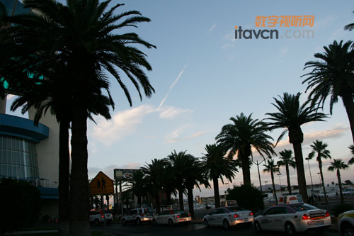 Infocom2010 ˹S˹־S