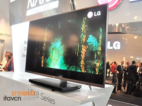 wy LG LEX8ϵм{3Dҕ