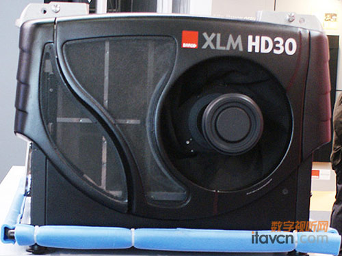 BarcoͿɣXLM HD30ͶӰC