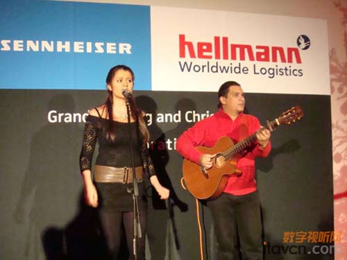 “Great opening and Christmas Celebration”2010ʢ