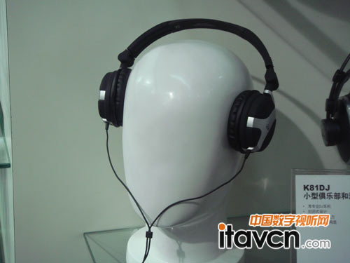 AKG K81 (zhn)I(y)DJC(j)