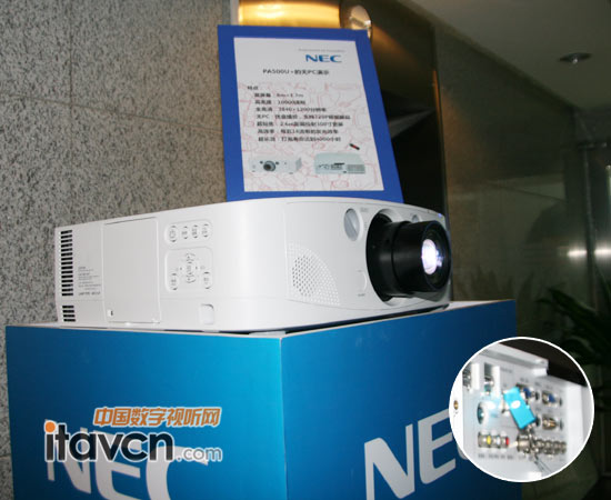 PA500U+ 5000ͶӰo(w)pcʾʹÃ(yu)P(pn)ţ֧720Pҕla̽2.6׾xͶ300猒