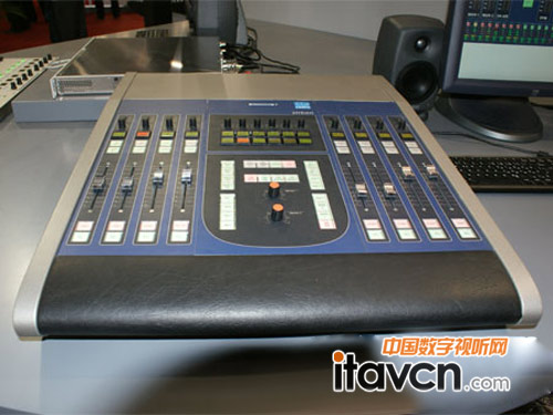 mc256I(y){(dio)_(ti)BIRTV2012