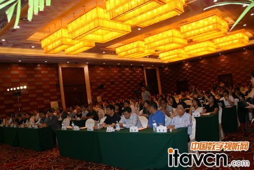 CCBN2013ΕF(xin)DƬ