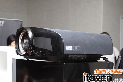 VPL-VW1000ES 4K2KͶӰC(j)